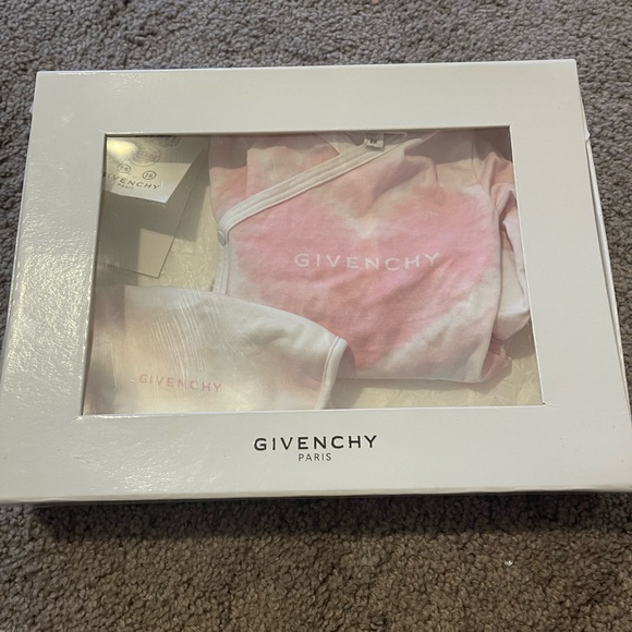 Givenchy set - Picture 5 of 7